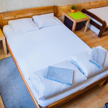 Smocza Jama Hostel Kraków Eksteriør billede