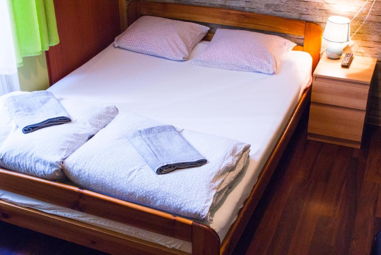 Smocza Jama Hostel Kraków Eksteriør billede