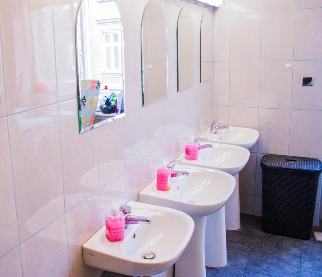 Smocza Jama Hostel Kraków Eksteriør billede