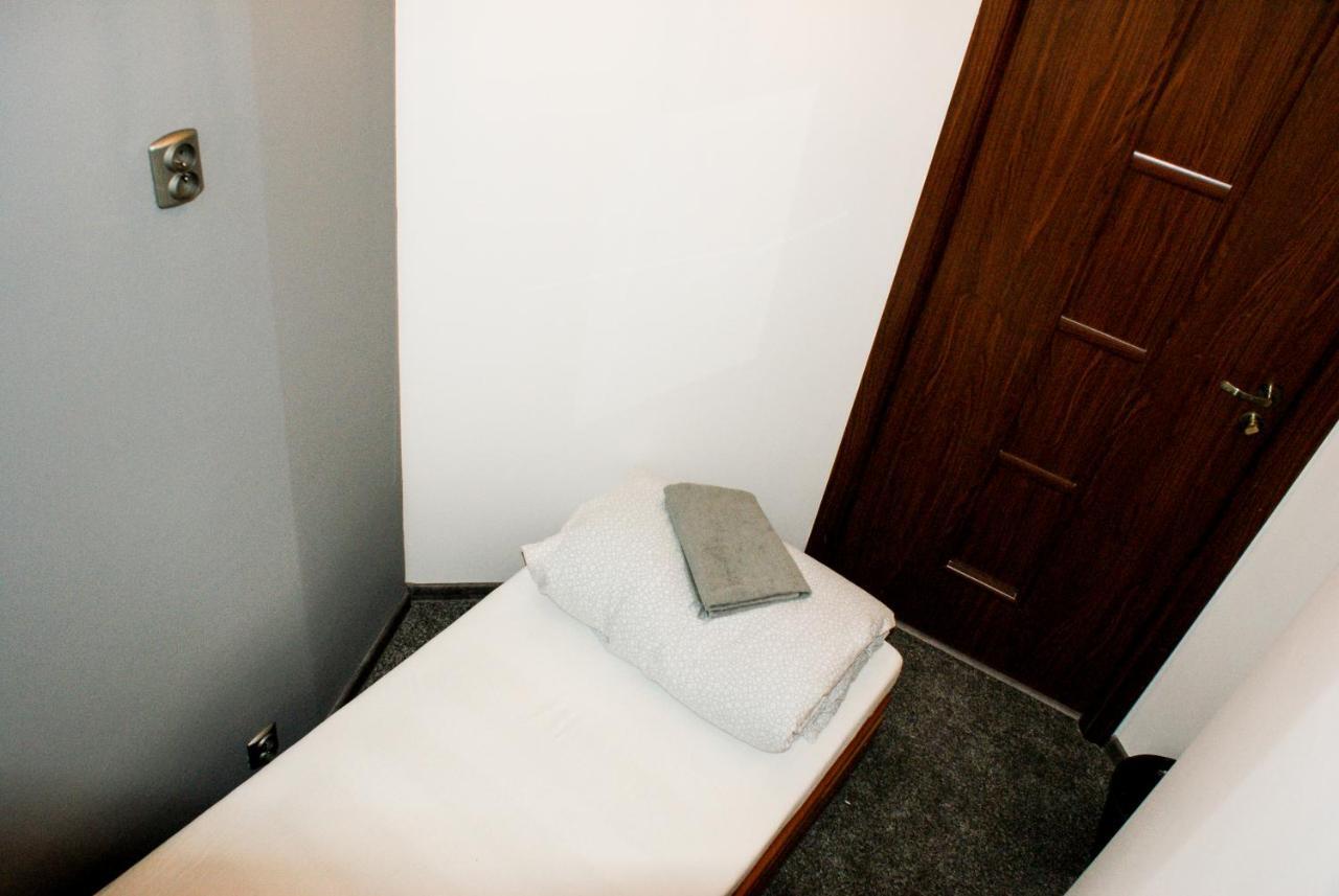 Smocza Jama Hostel Kraków Eksteriør billede